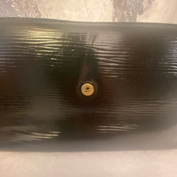 Authentic Louis Vuitton Black Epi Trifold Wallet And 4 Ring Key/Card Holder - Picture 11 of 14